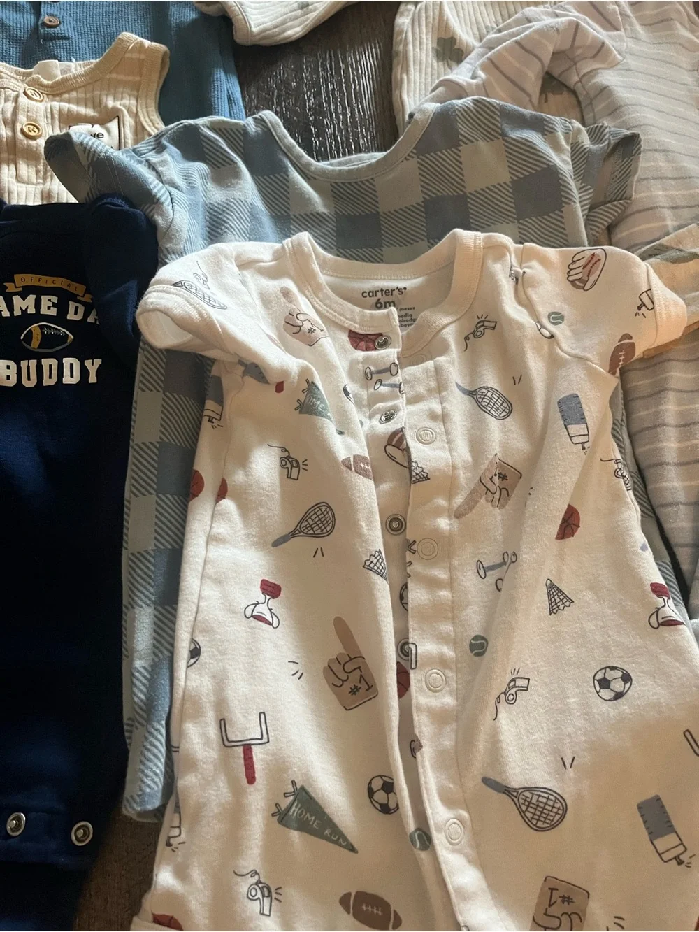 6 month baby bundle (8 pieces)